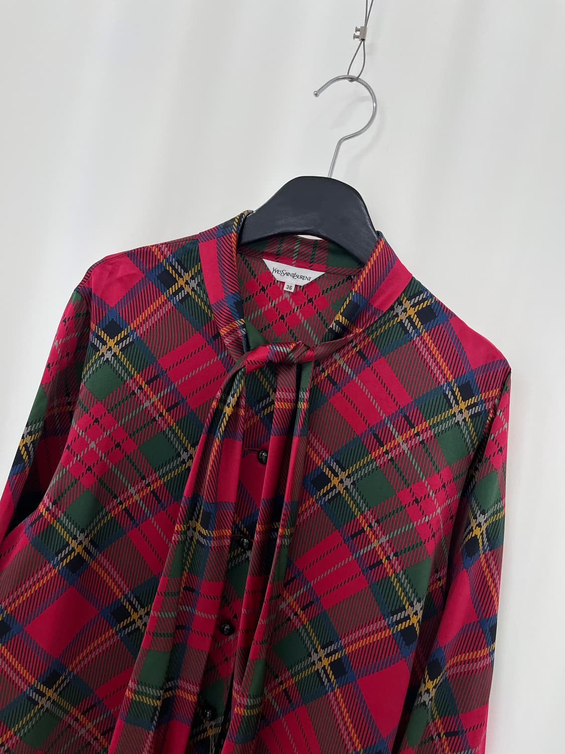 YVES SAIN LAURENT tie neck silk shirt 상품이미지2