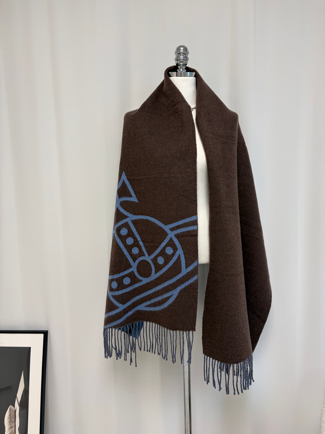 비비안웨스트우드 리버시블 빅로고 머플러 브라운 상품이미지7