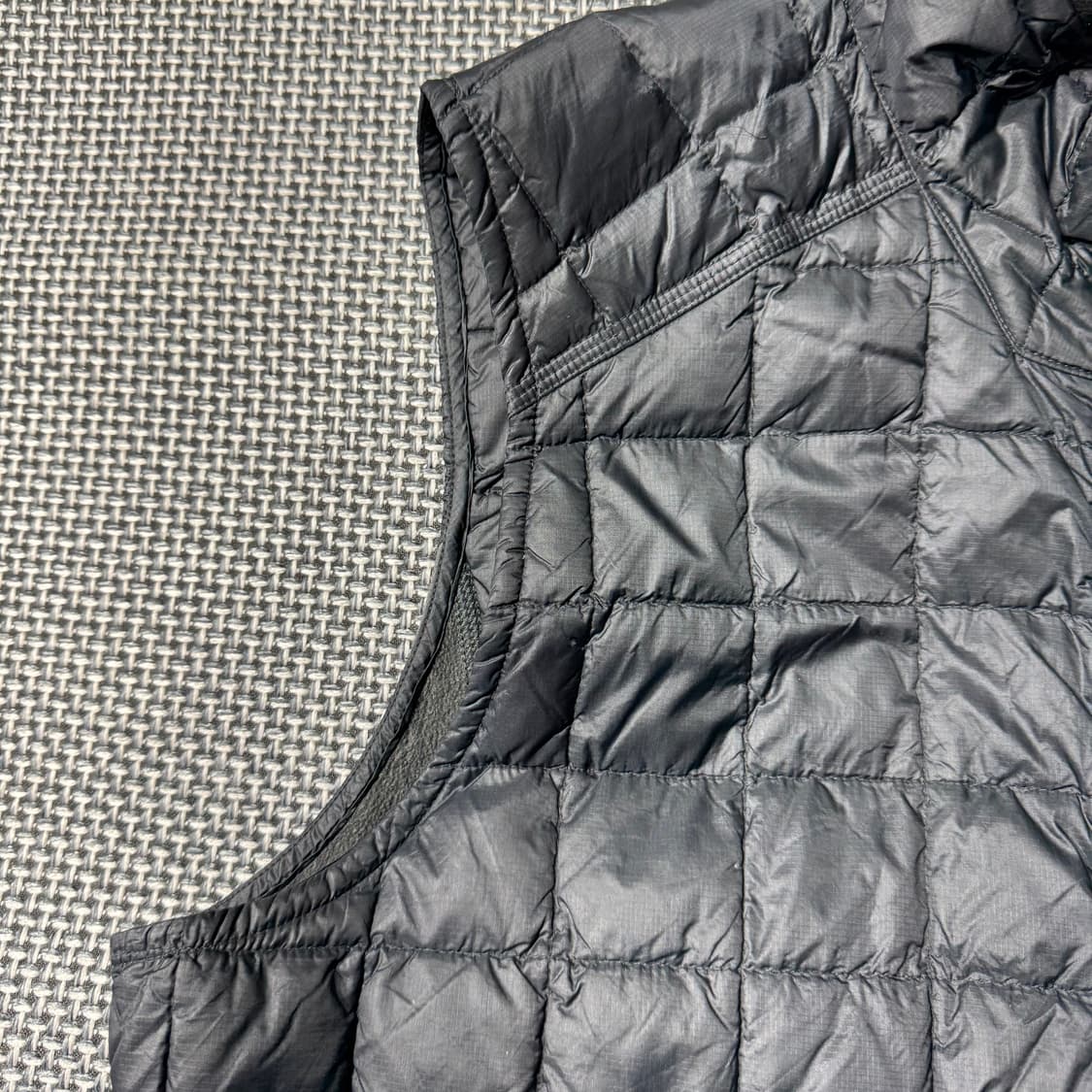 파타고니아 퀼팅 베스트 블랙 (L/OLD-8285 ) 상품이미지5