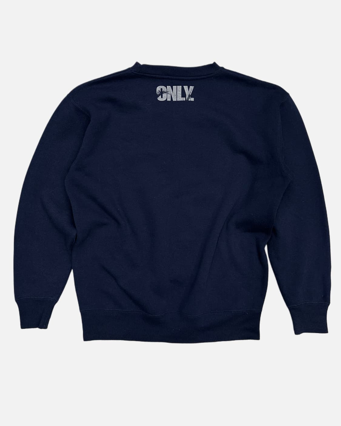 overlay lettering navy sweatshirt 상품이미지4