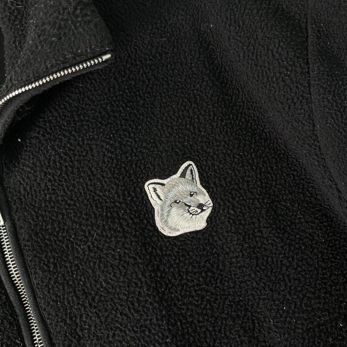 100 메종키츠네 실버폭스 플리스 한정판 자켓 상품이미지2