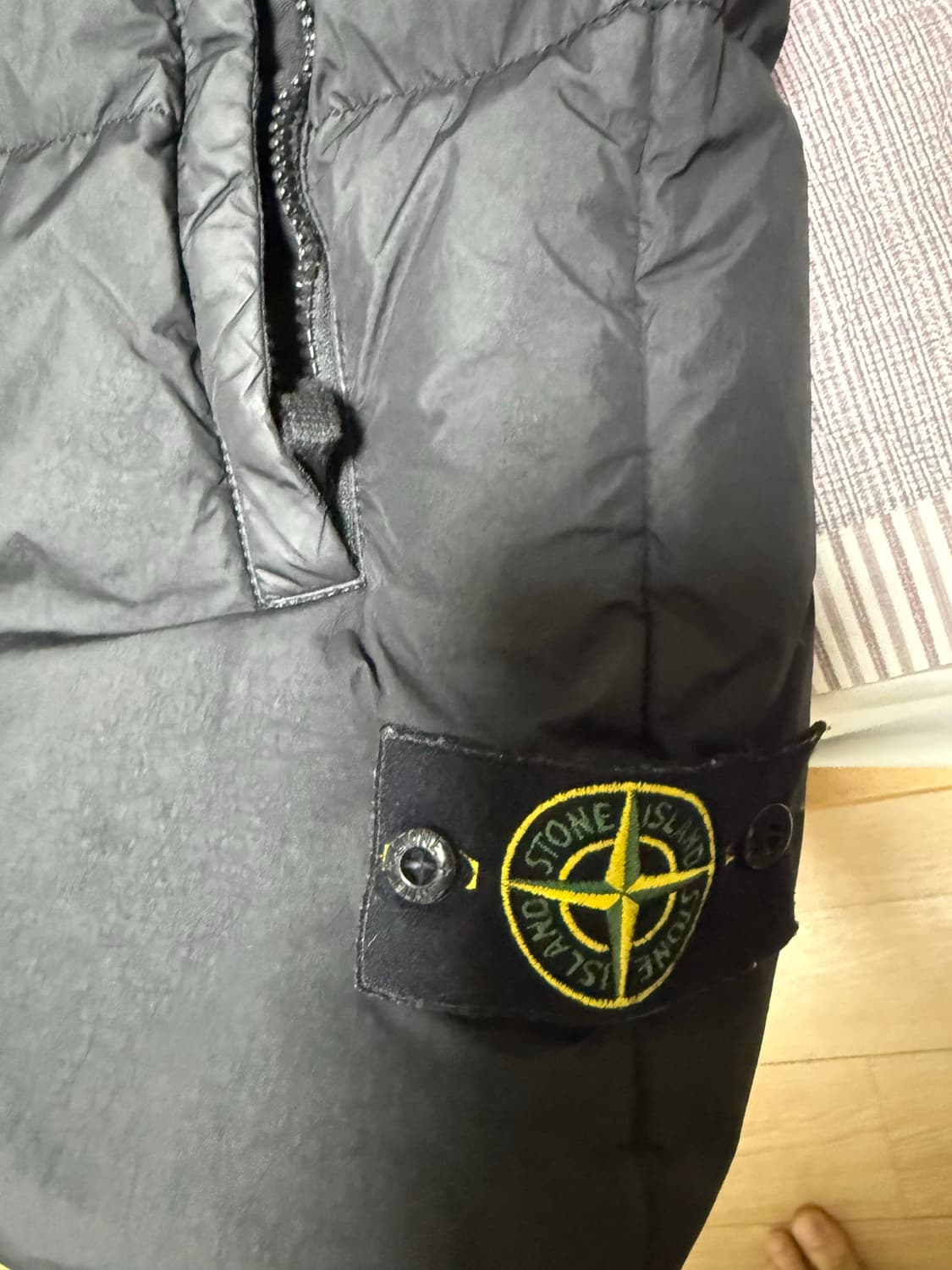 스톤아일랜드 패딩 조끼 22FW 상품이미지3