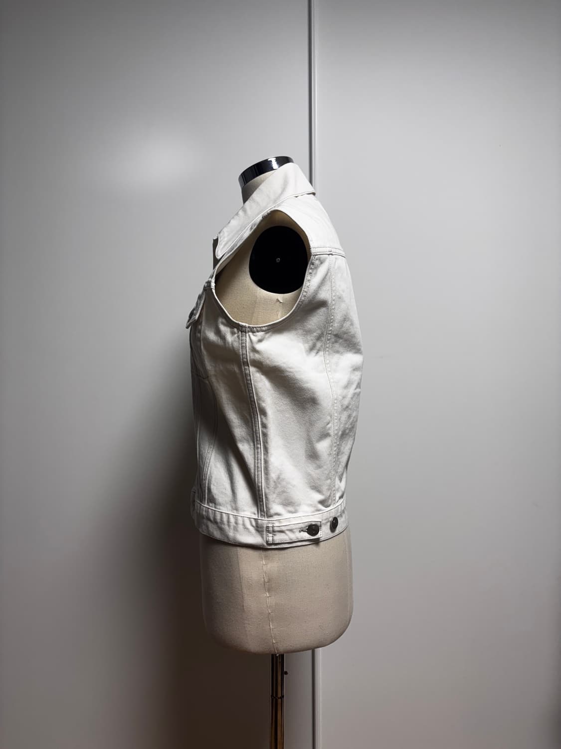 새상품) 21SS 메종 마르지엘라 포스티치 화이트 데님 베스트 상품이미지2