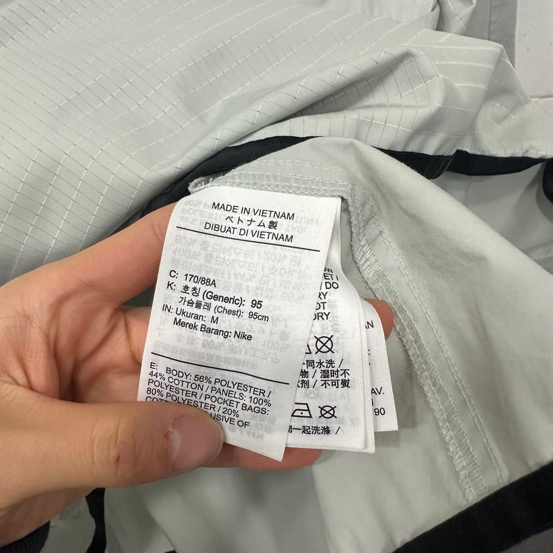 나이키 반집업 바람막이 상품이미지4