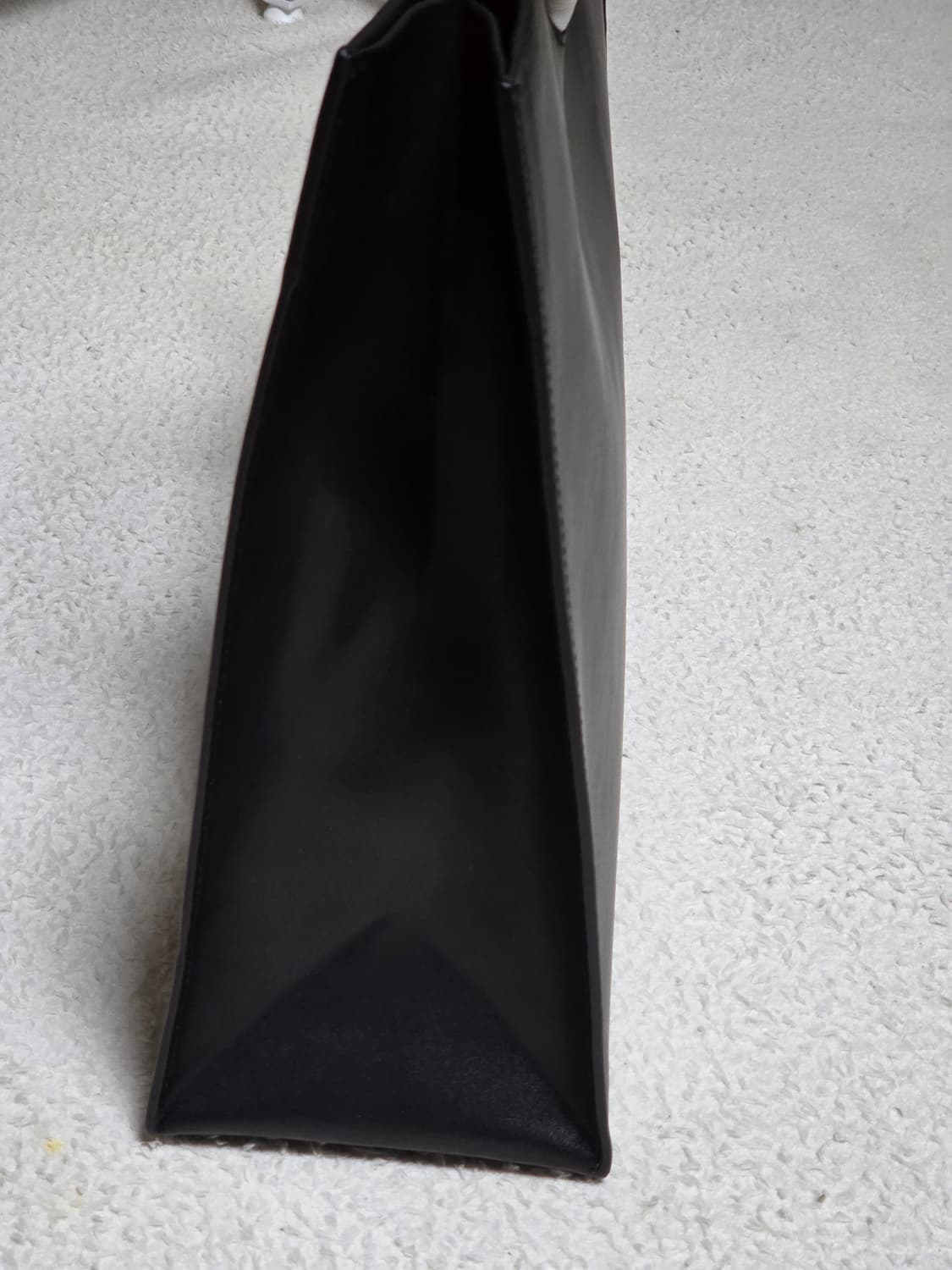 아더에러 쇼퍼백 느와르 새제품 팝니다 상품이미지6