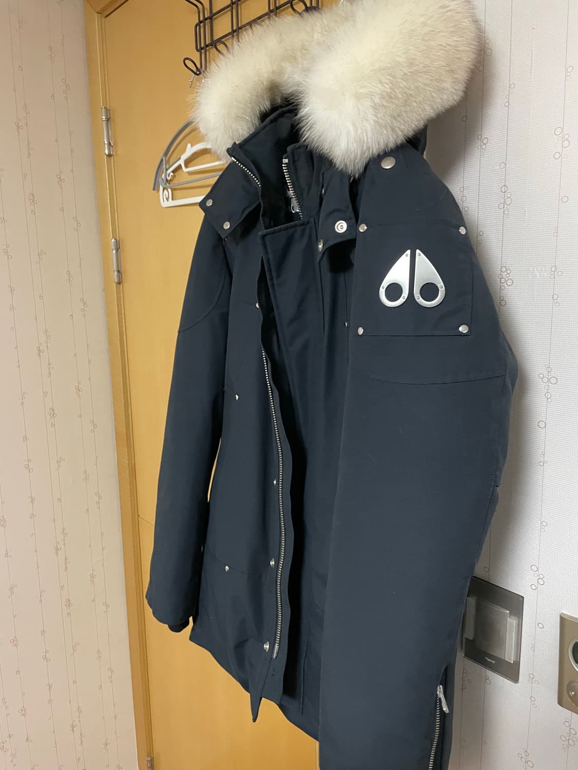 무스너클 쓰리쿼터 화이트 퍼 M사이즈 네이비 (ss급) 상품이미지2