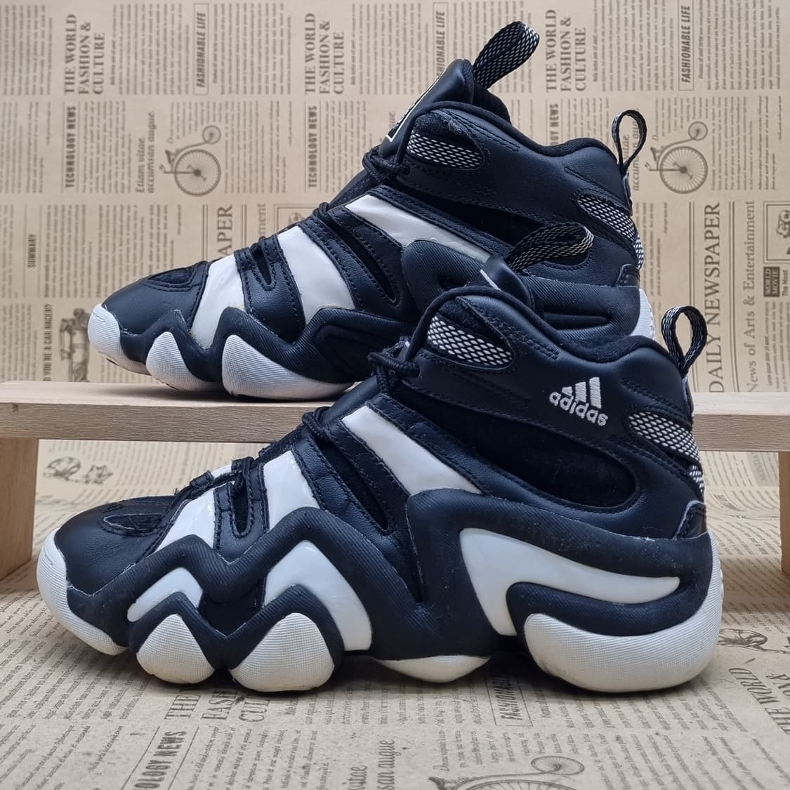 아디다스 크레이지8 미드225 상품이미지1