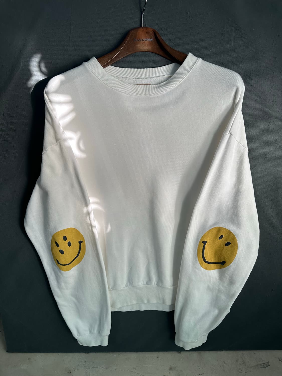 캐피탈 스마일 맨투맨 스웻셔츠 5사이즈  상품이미지1