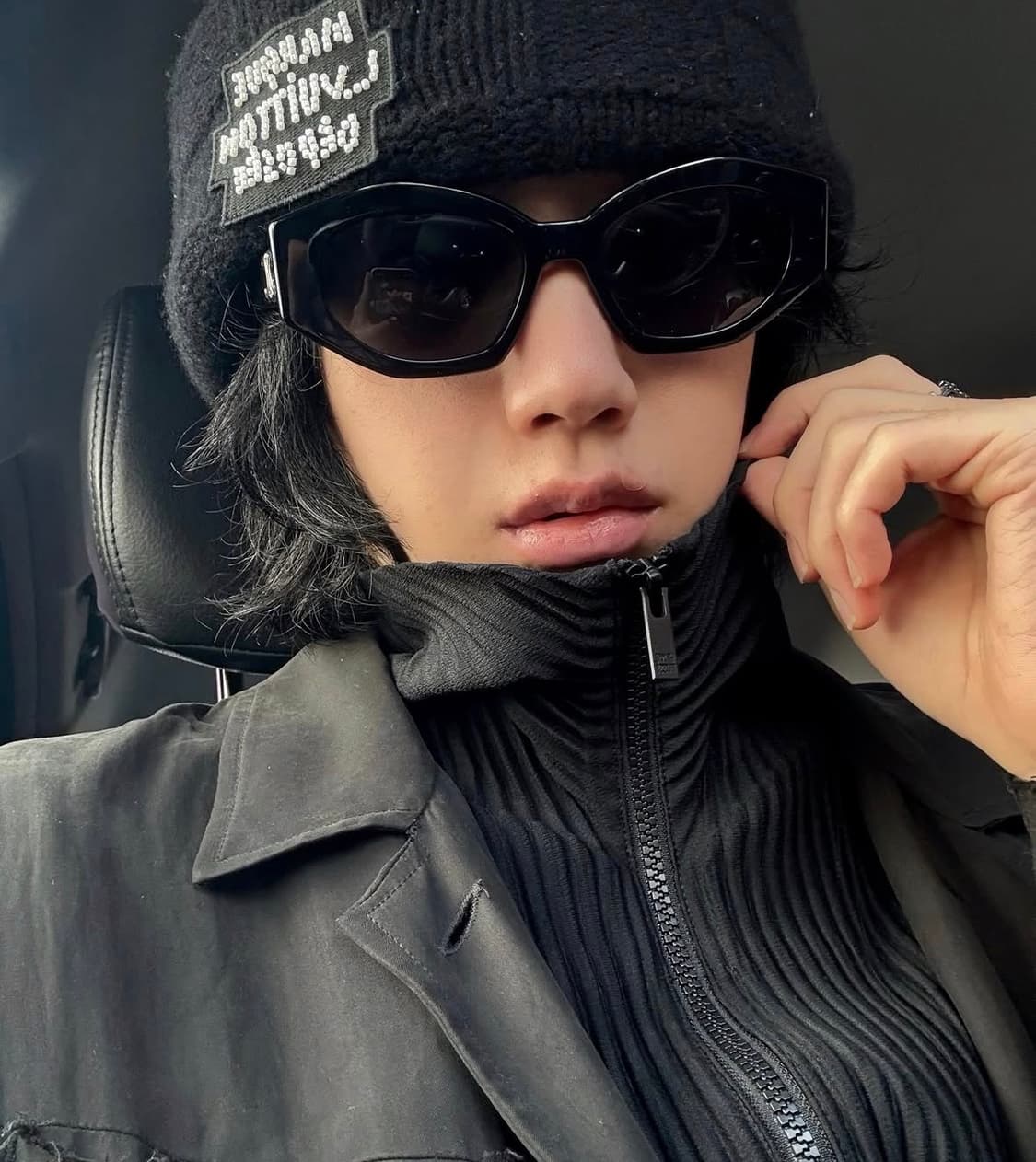 이세이미야케 옴므폴리세 집업 블랙 3사이즈 상품이미지4