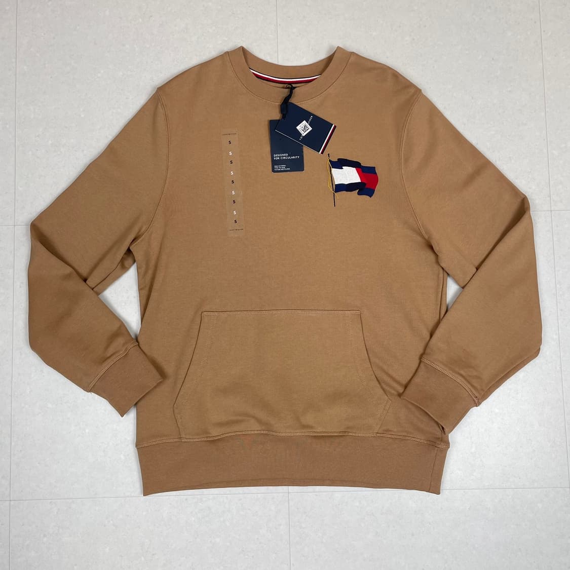 타미힐피거 Tommy Hilfiger 진베이지 플래그 자수 맨투맨 S 상품이미지1