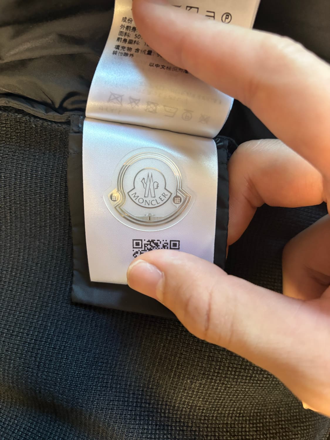 몽클레어 니트패딩 블랙 L 24fw 상품이미지4