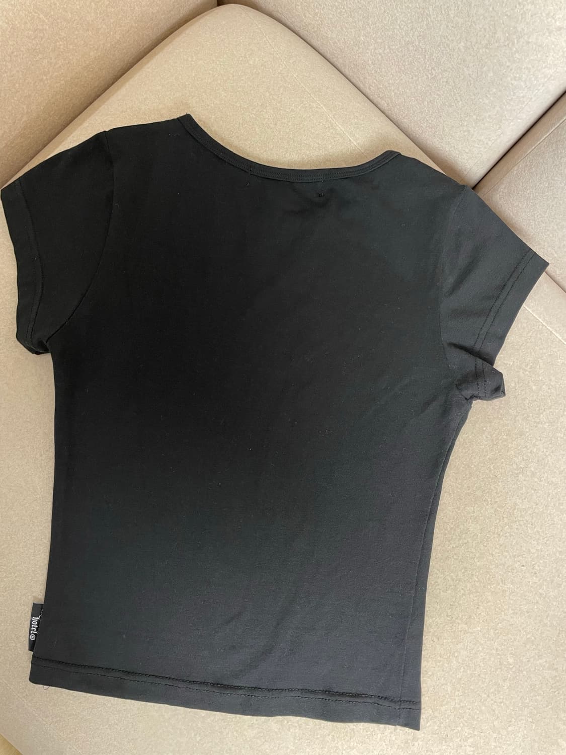 더미스테리어스호텔 모짜렐라 반팔 티셔츠 블랙 상품이미지2