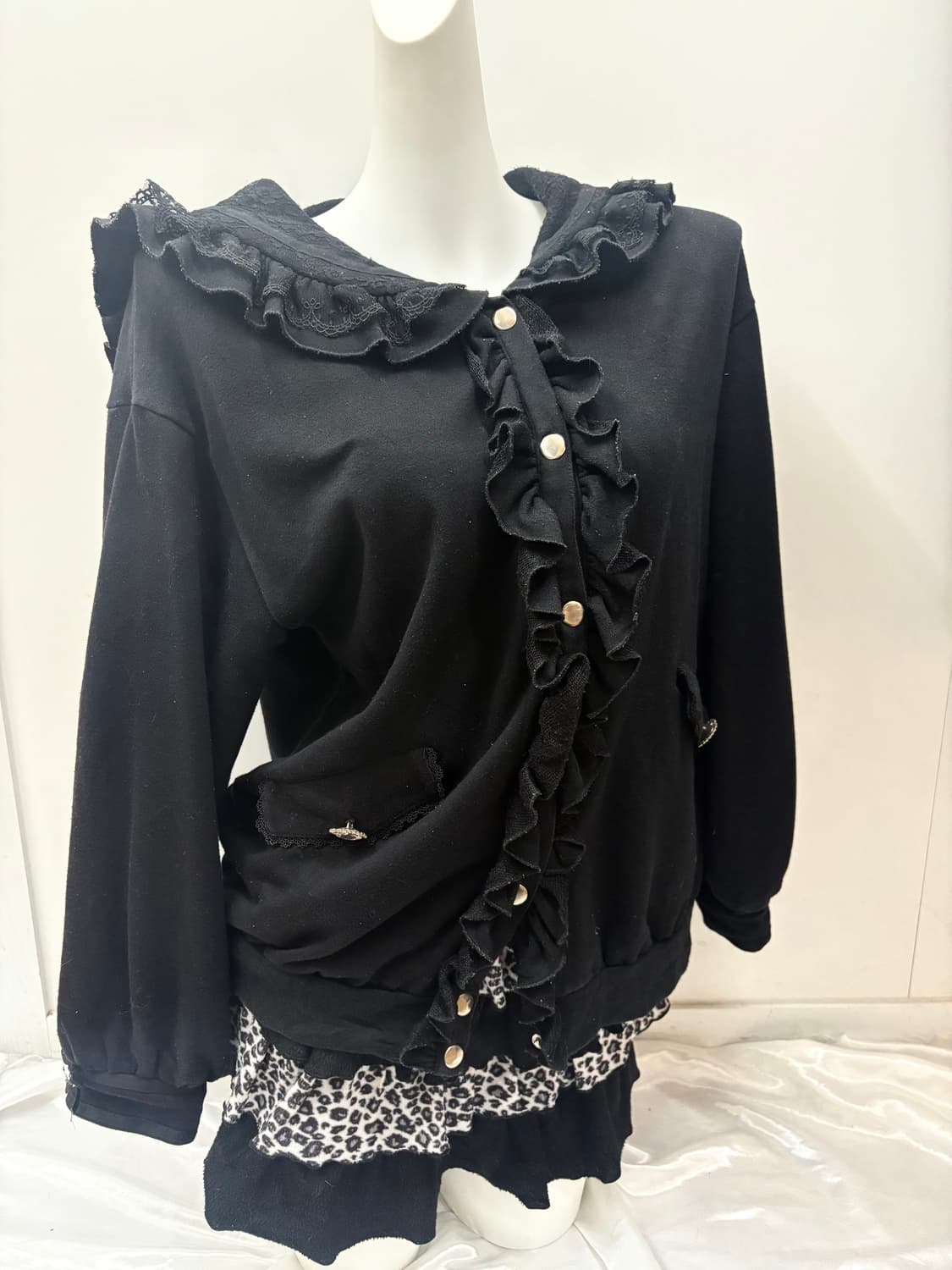 갸루 레이스 러플 집업 상품이미지1