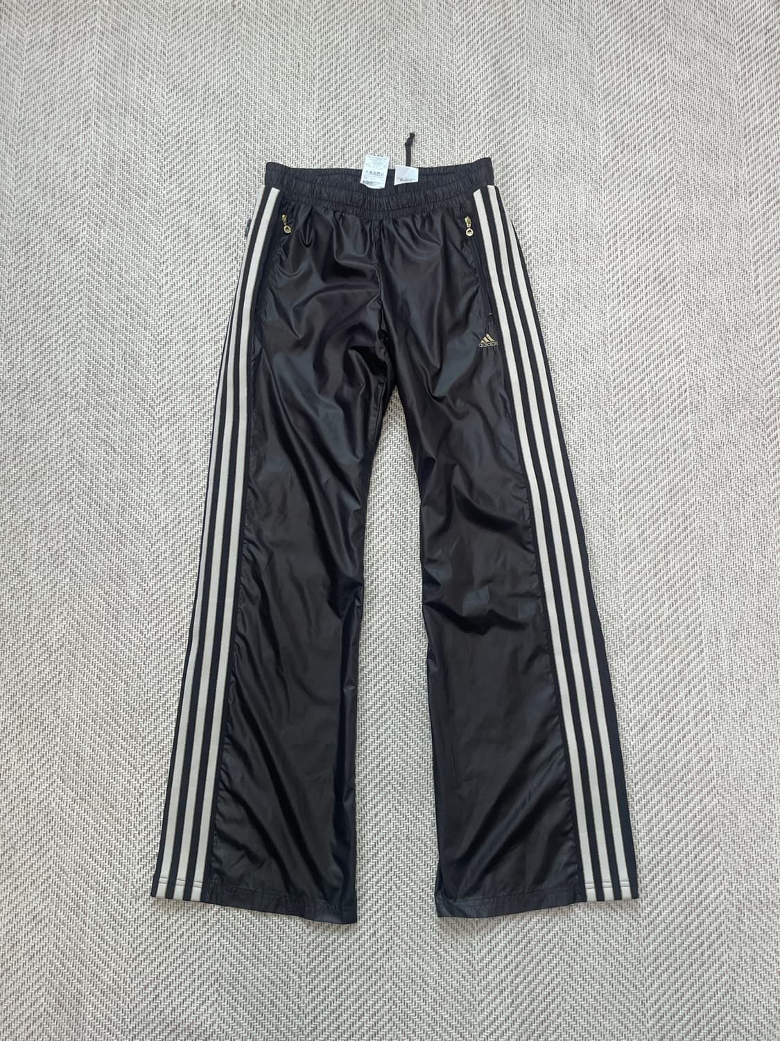 아디다스 브라운 유광 나일론 트랙팬츠 J04136 상품이미지1