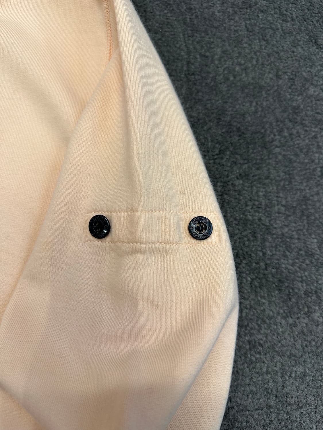 스톤아일랜드 핑크 맨투맨 S 상품이미지3