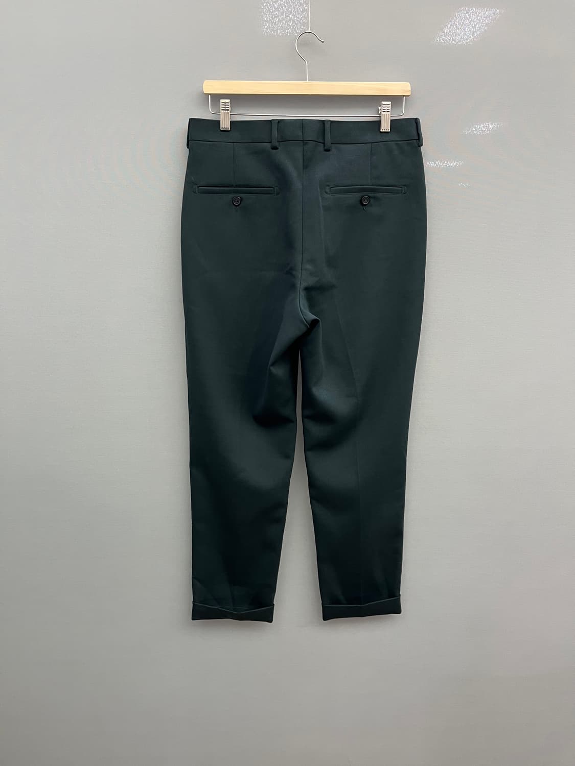 아미 ami 남성 다크 그린 캐롯핏 팬츠 상품이미지6