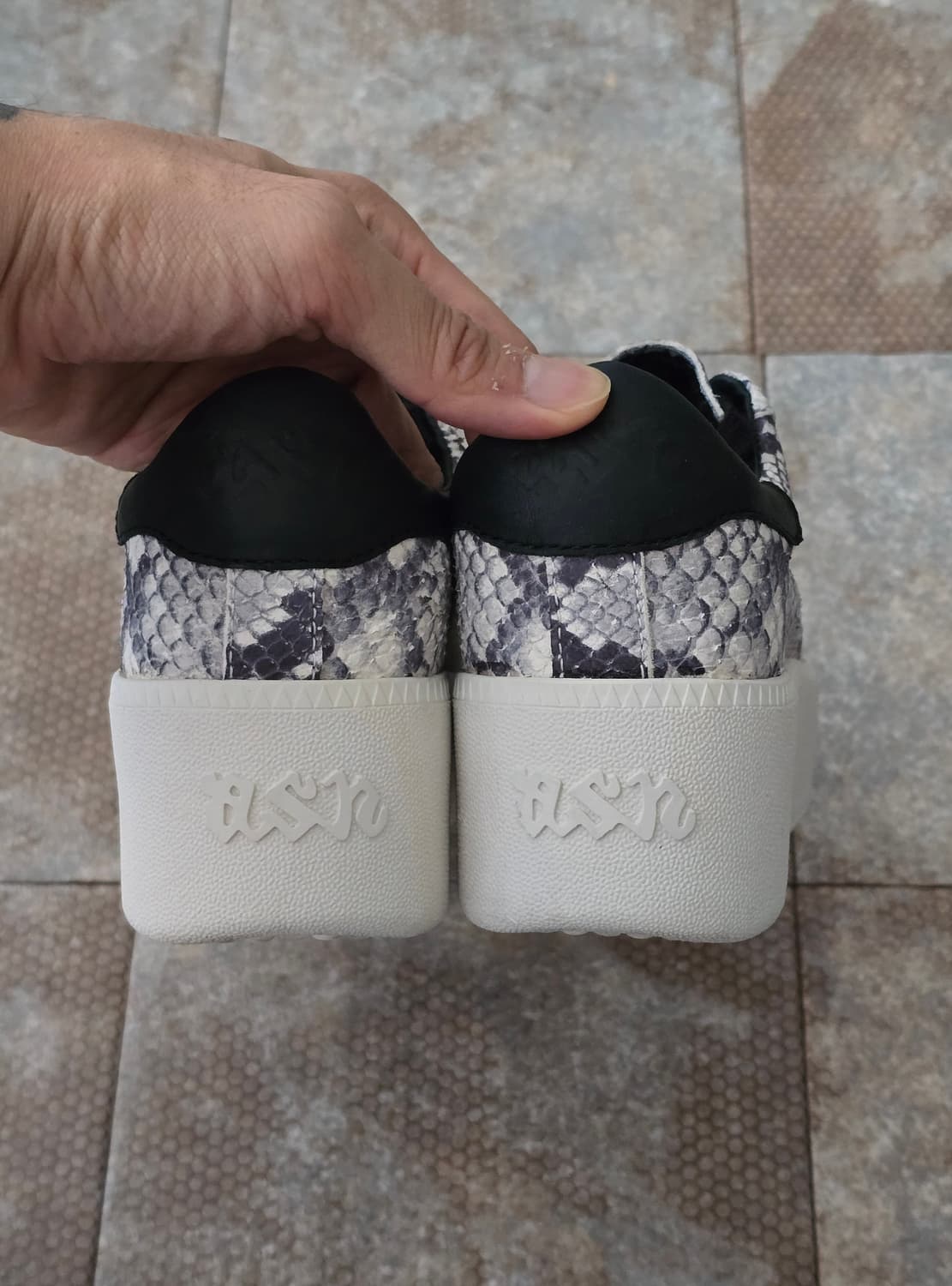 (240)아쉬 컬트  상품이미지7