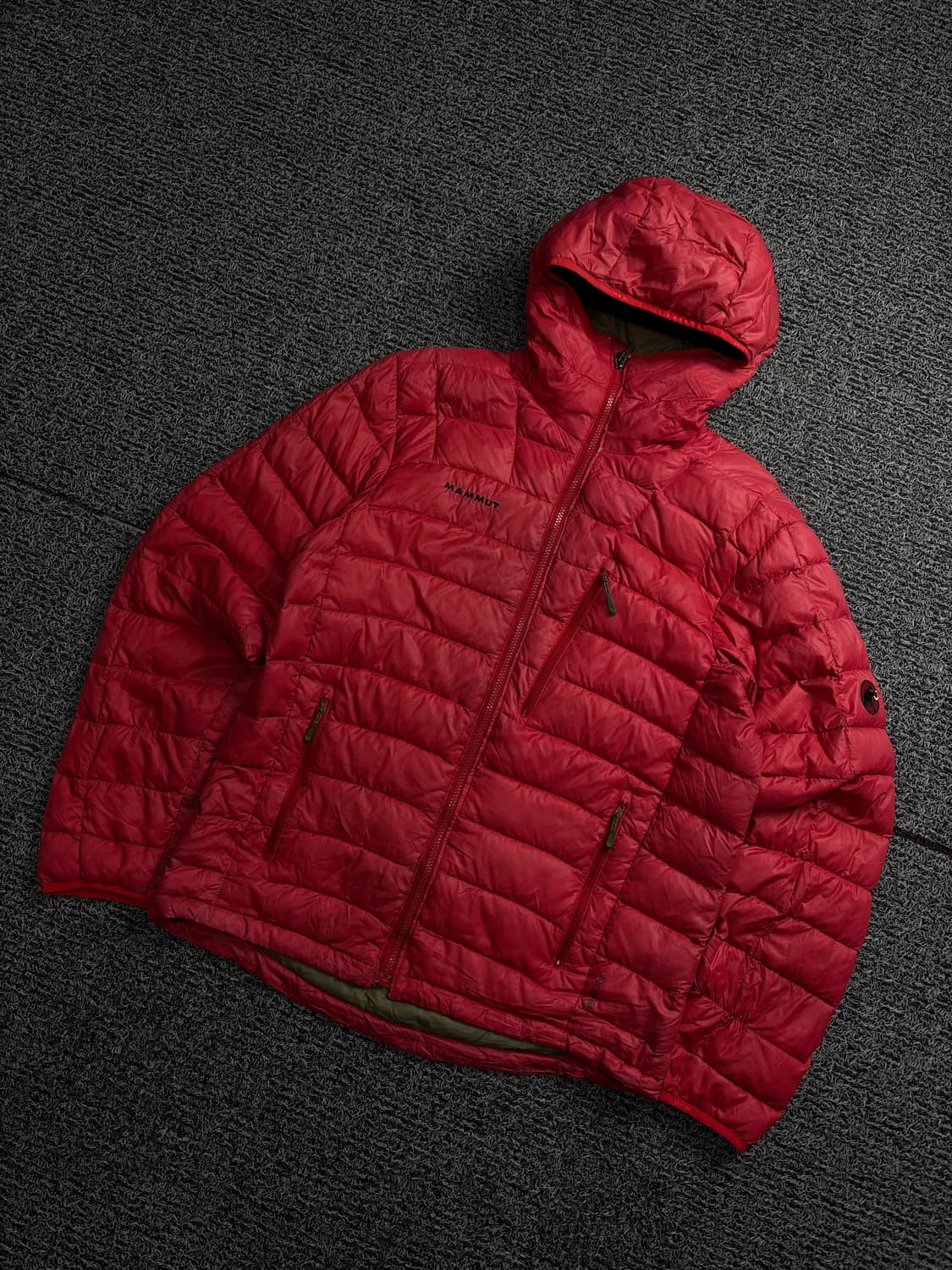 마무트 일판 오리지날 경량 후드 다운 패딩 1914 상품이미지1