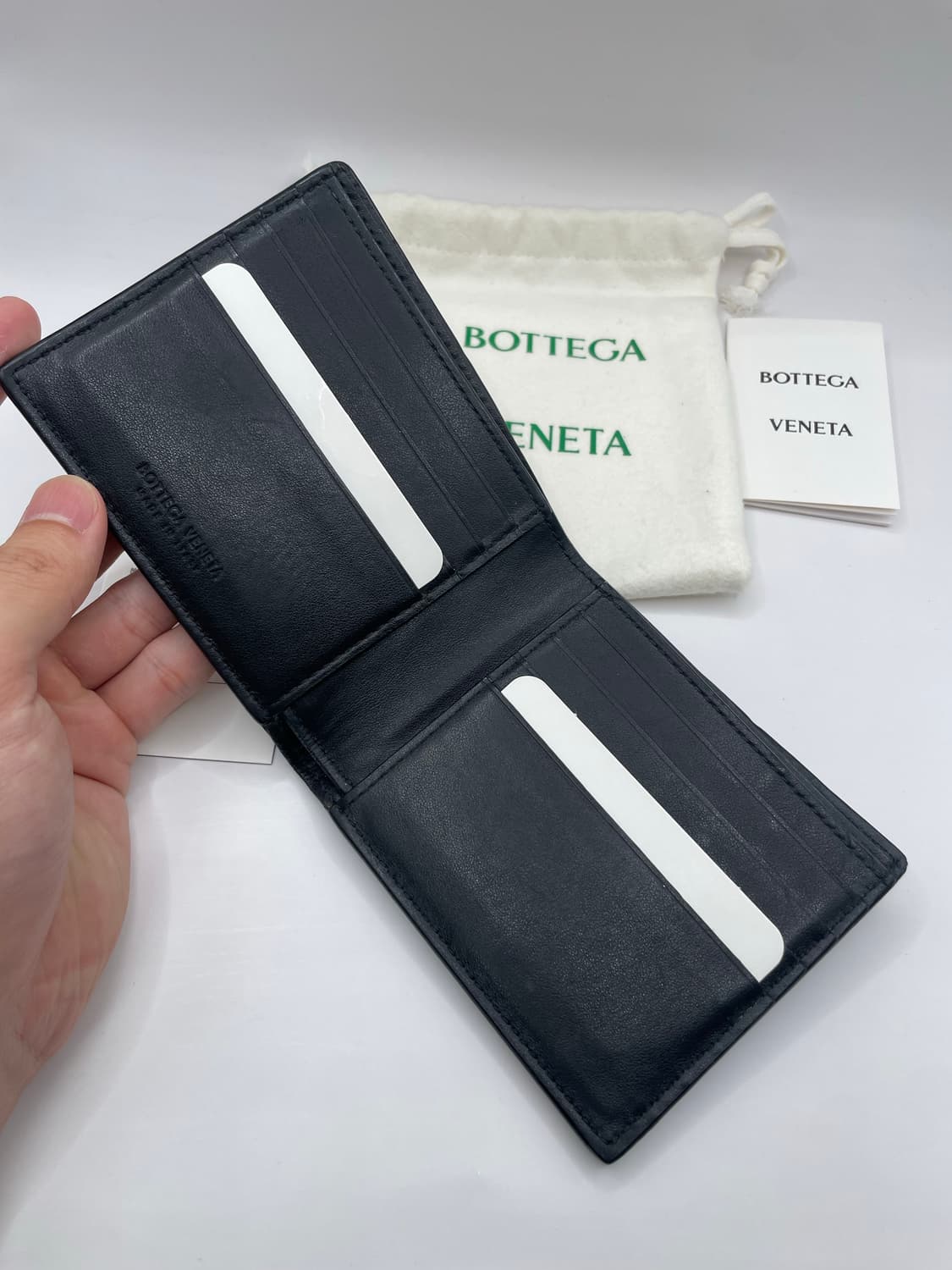 보테가베네타 인트레치아토 반지갑 블랙 상품이미지3