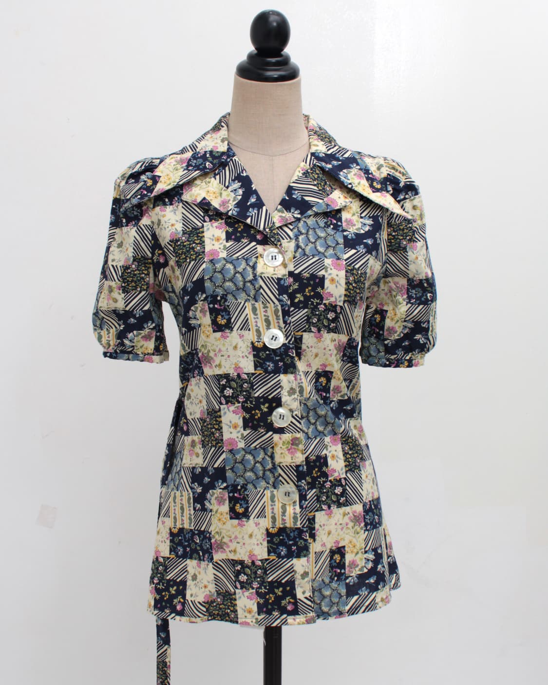 유럽 빈티지 프랑스 플라워 네이비 패치워크 스트랩 코튼 블라우스 상품이미지9