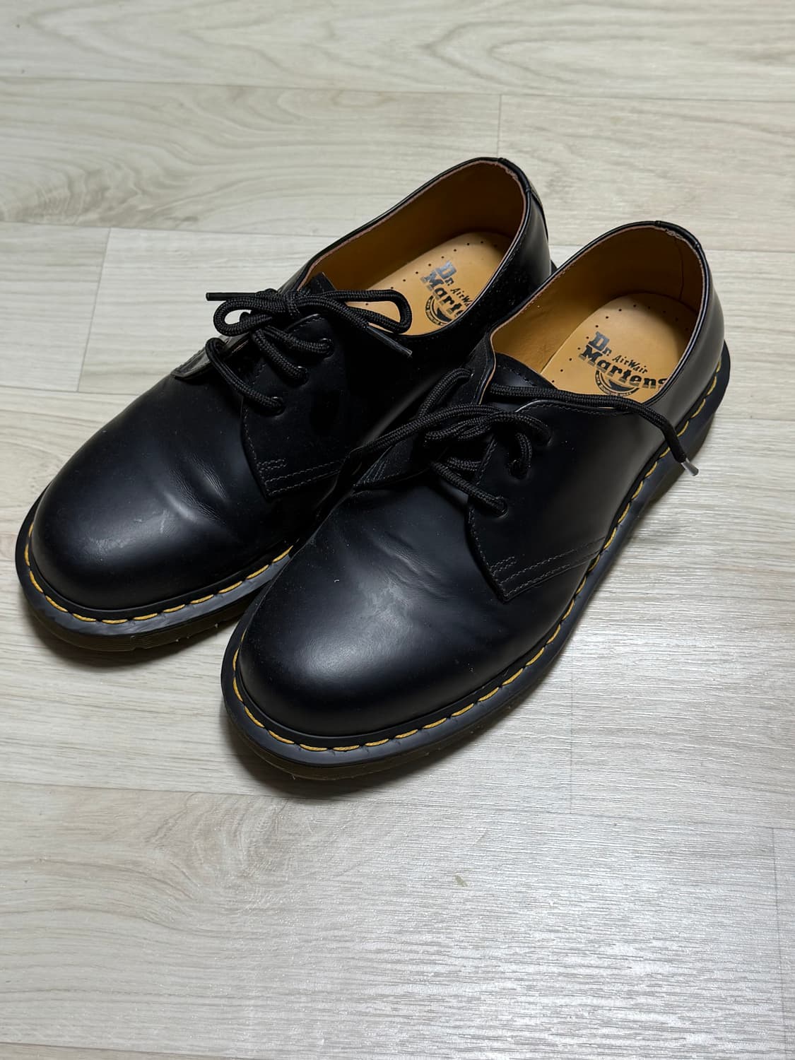 닥터마틴 1461 3홀 블랙 250 / 상태 최최상 상품이미지2