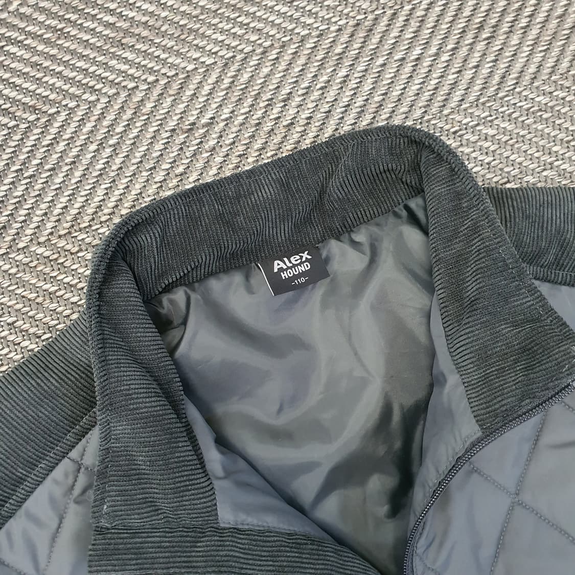 알렉스하운드 퀼팅 경량패딩 남자110 상품이미지2