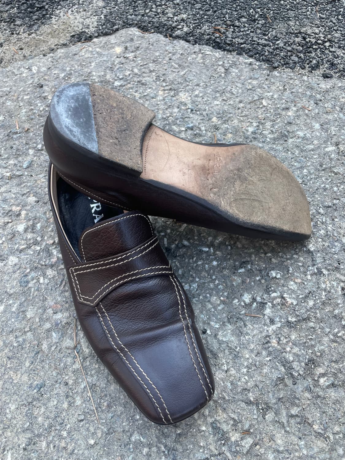 Vintage Prada Contrast Stitch Loafer 상품이미지6