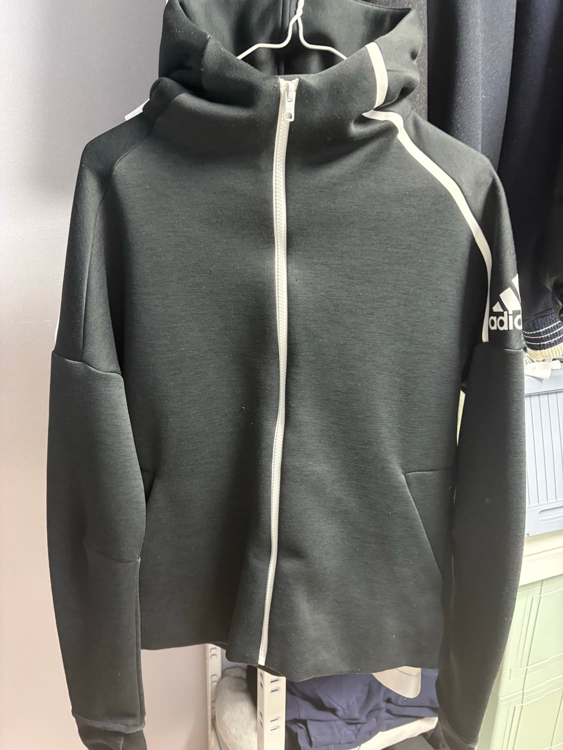 아디다스 슬림핏 후드집업 상품이미지1