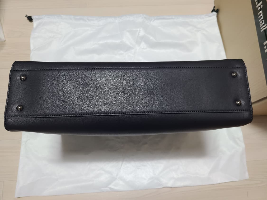 질스튜어트 뉴욕 소가죽 토트백 상품이미지10