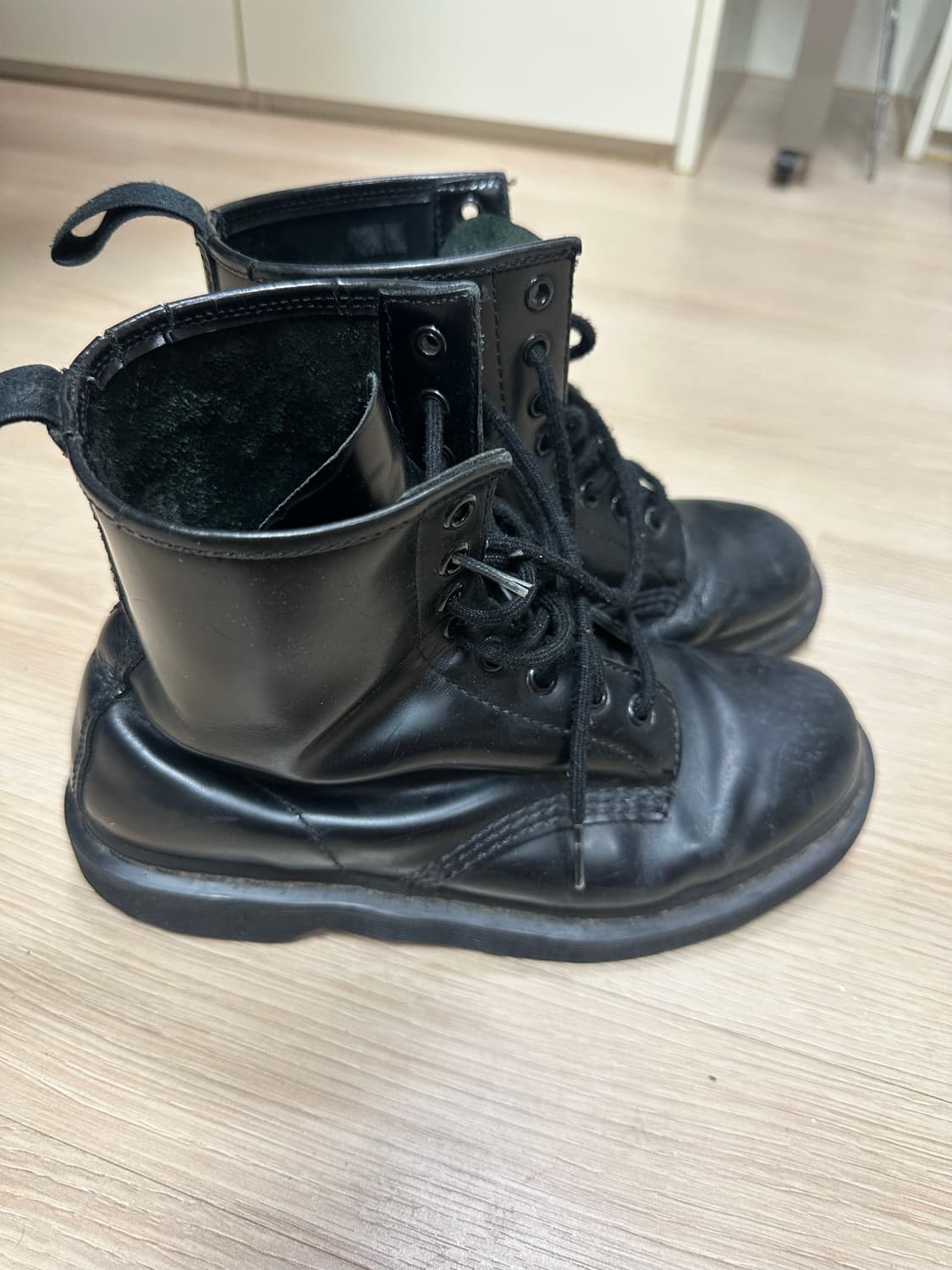 닥터마틴 260 8홀모노 상품이미지2