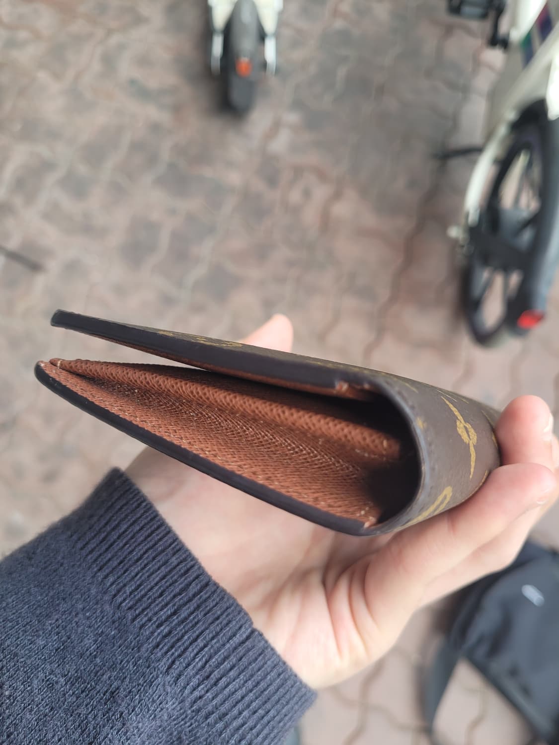 (풀구성품) 루이비통 브라짜 모노그램 이클립스 장지갑 상품이미지8