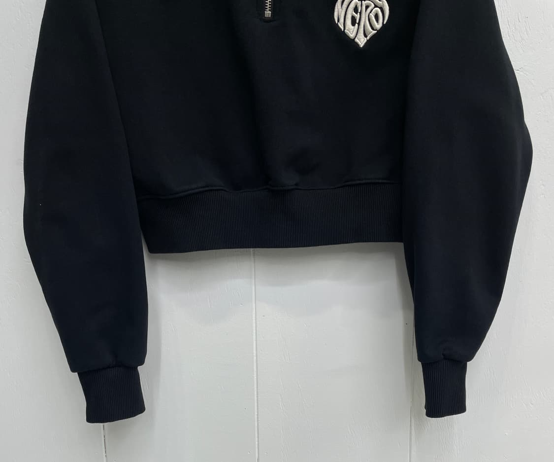 널디 NERDY 하트 로고 크롭 반집업 맨투맨  상품이미지6