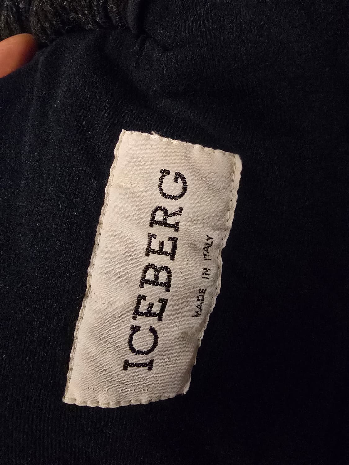 아이스버그 코트가디건 자켓 52사이즈입니다. 상품이미지5