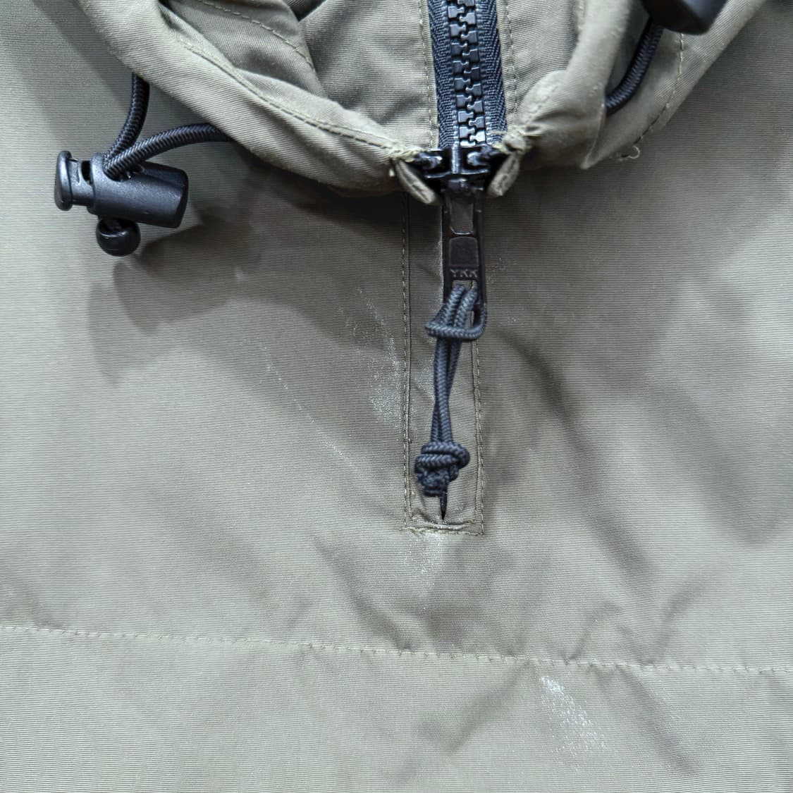 칼하트 아노락 후드 윈드 브레이커 지퍼 포켓 밑단 드로우 스트링 카키 상품이미지10