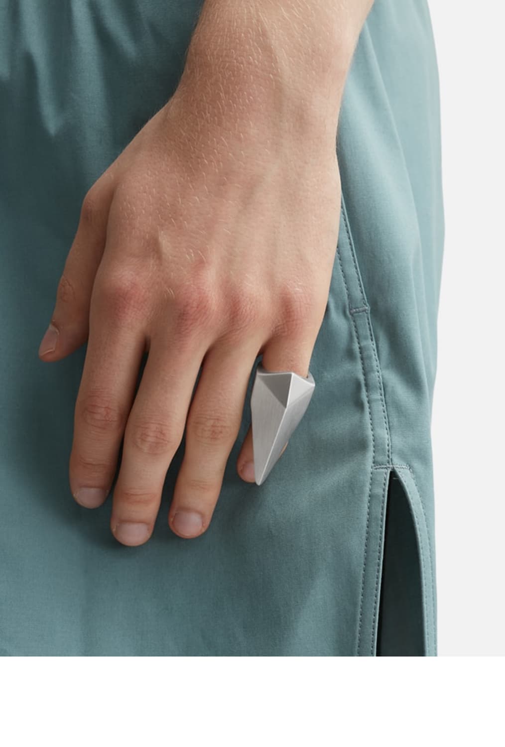 릭오웬스 피라미드링 52사이즈 상품이미지3