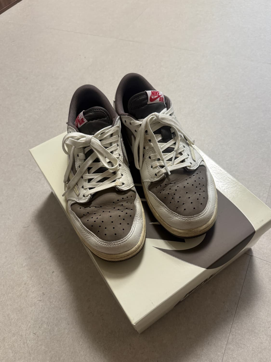 나이키 조던1 트래비스 스캇 리버스모카(270) 상품이미지2