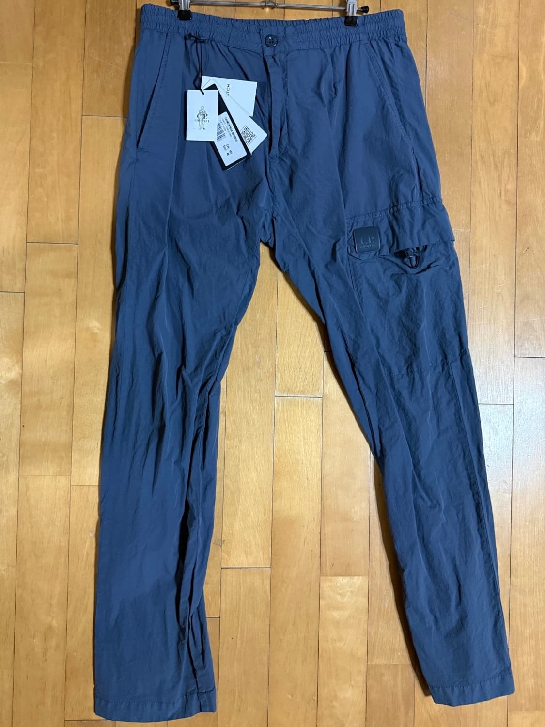 CP컴퍼니 메트로폴리스 플랫나일론 트랙 팬츠 상품이미지2