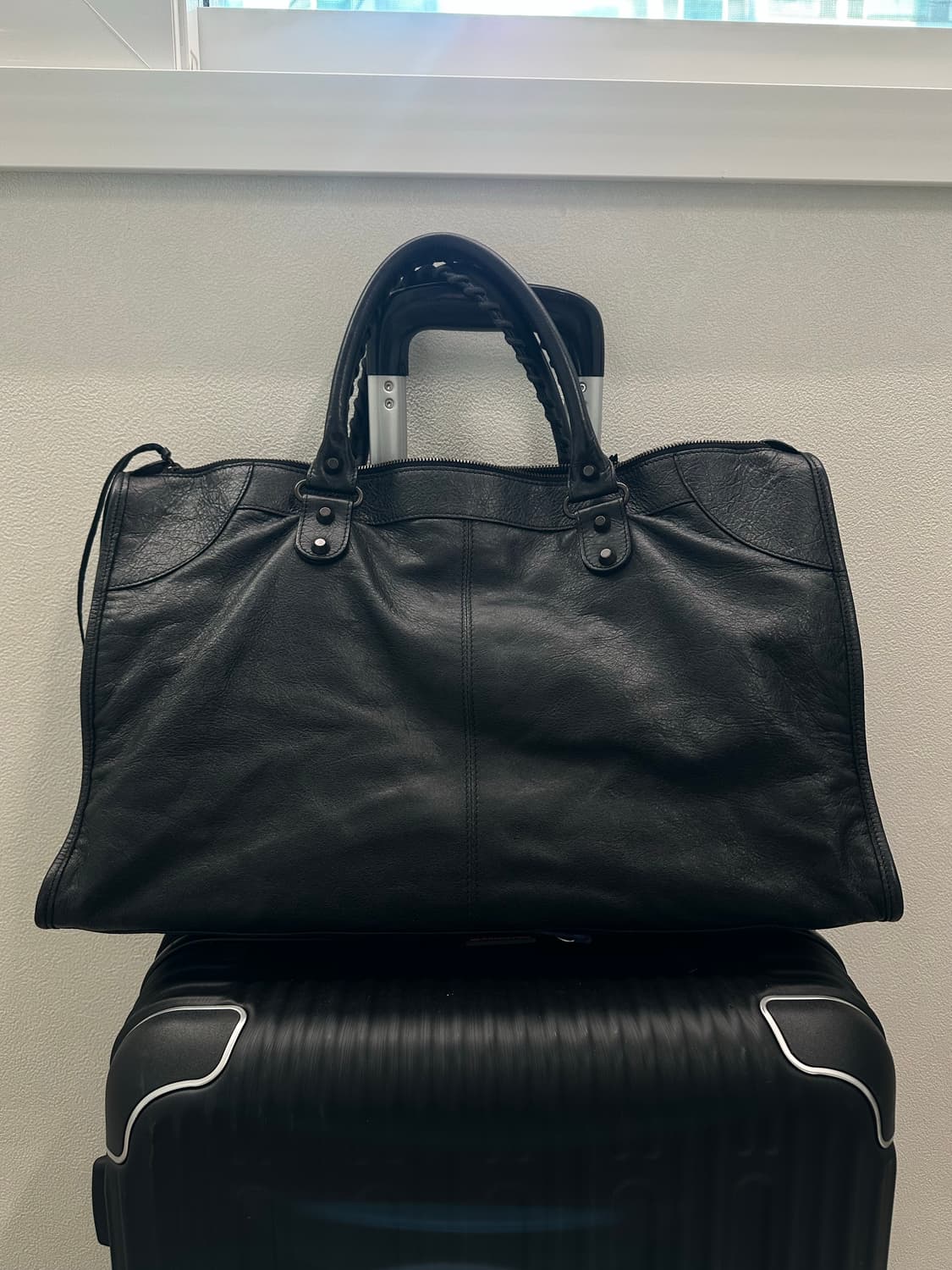 발렌시아가 모터백 라지 블랙 상품이미지2