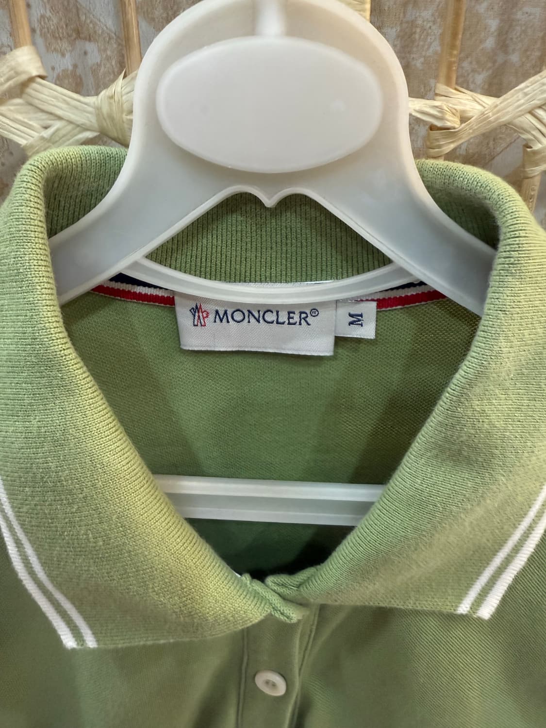 66 정품 몽클레어 반팔 팝니다 상품이미지2