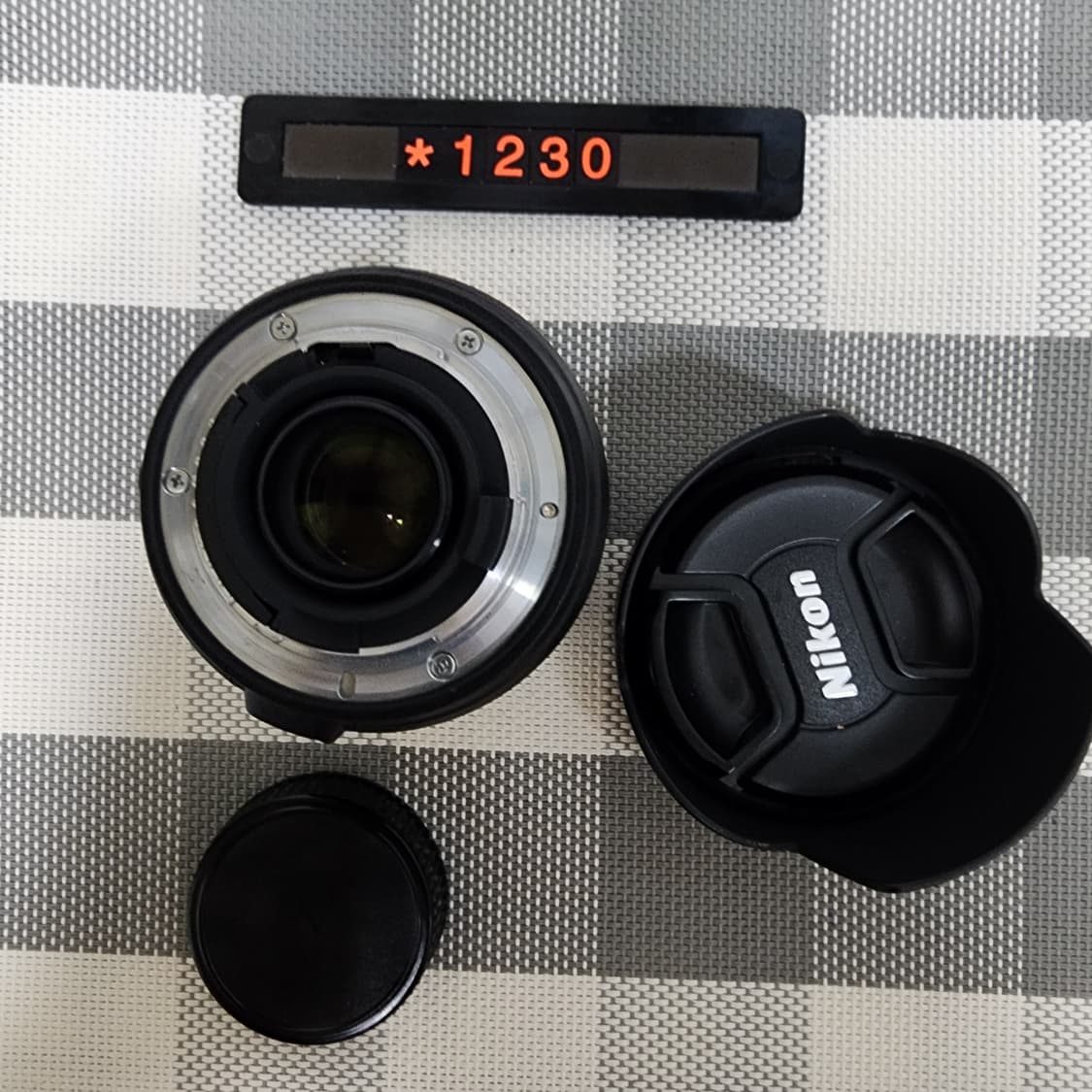 니콘 AF-S 마운트 줌 NIKKOR DS 18-70mm 렌즈 상품이미지5