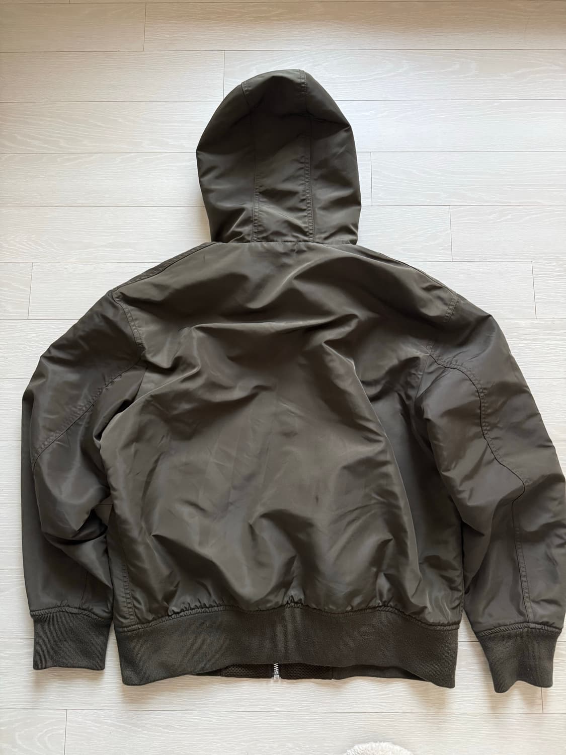 유니클로 U 후드 MA-1 항공점퍼 올리브 상품이미지3