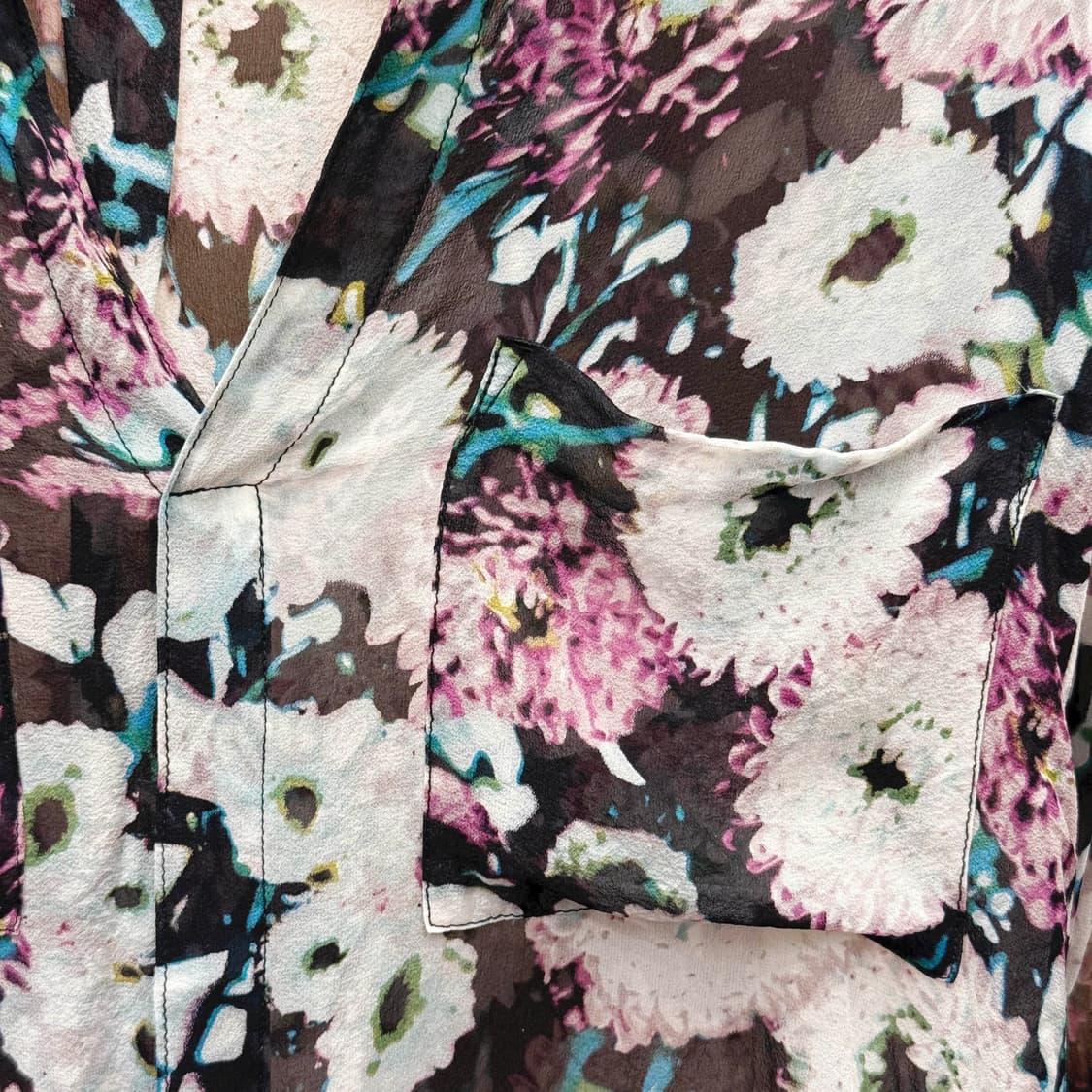 비씨비지 막스아즈리아 플라워 패턴 실크 블라우스 시스루 브이넥 셔츠 상품이미지6