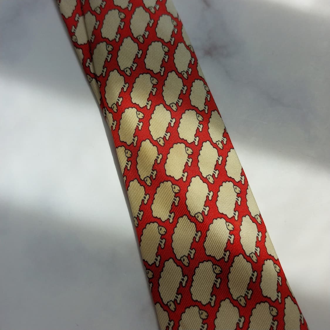 에르메스 실크 오렌지&베이지 양 패턴 넥타이 8.5cm B등급 K783
 상품이미지9