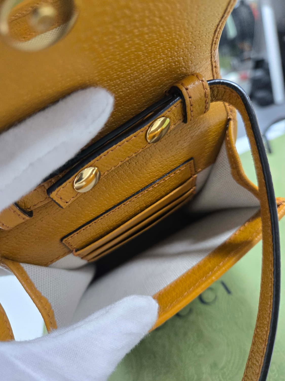 [40%할인] 구찌 카이 폰홀더백 상품이미지6