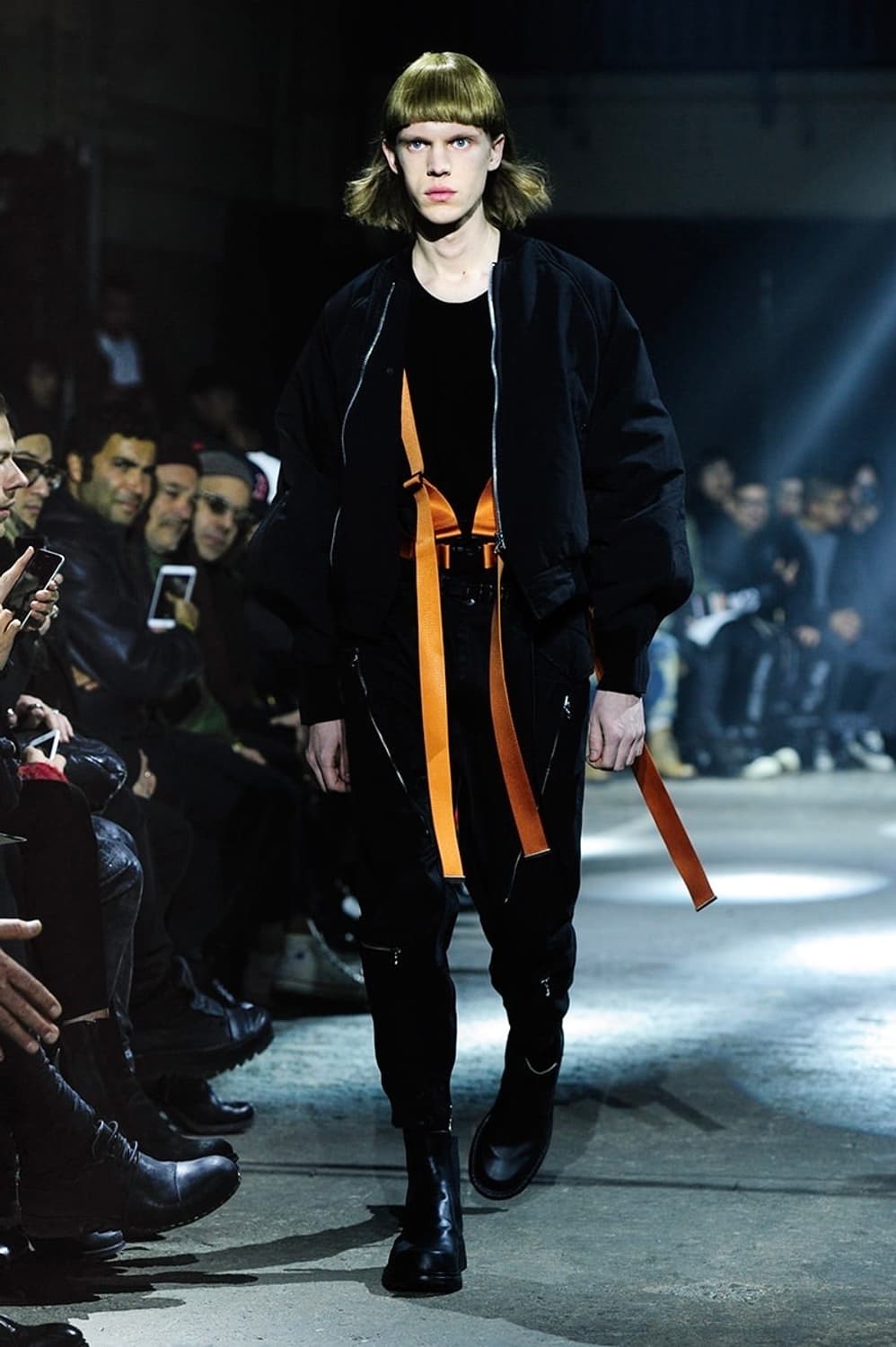 JULIUS 17FW NEUROMANTIKA Runway Bomber 상품이미지1