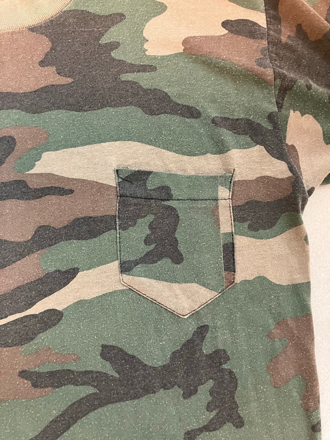 80s woodland camo pocket tee  (USA) 상품이미지3