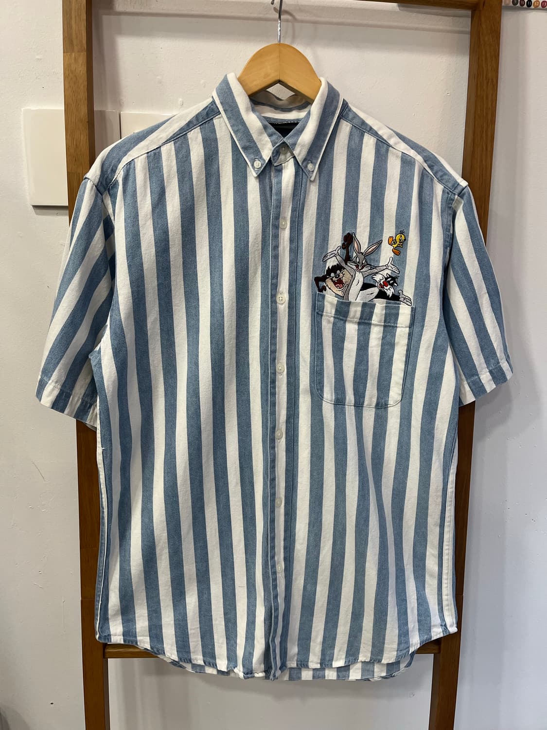[90s 정품] 워너브라더스 루니툰즈 캐릭터 자수 스트라이프 셔츠 상품이미지1
