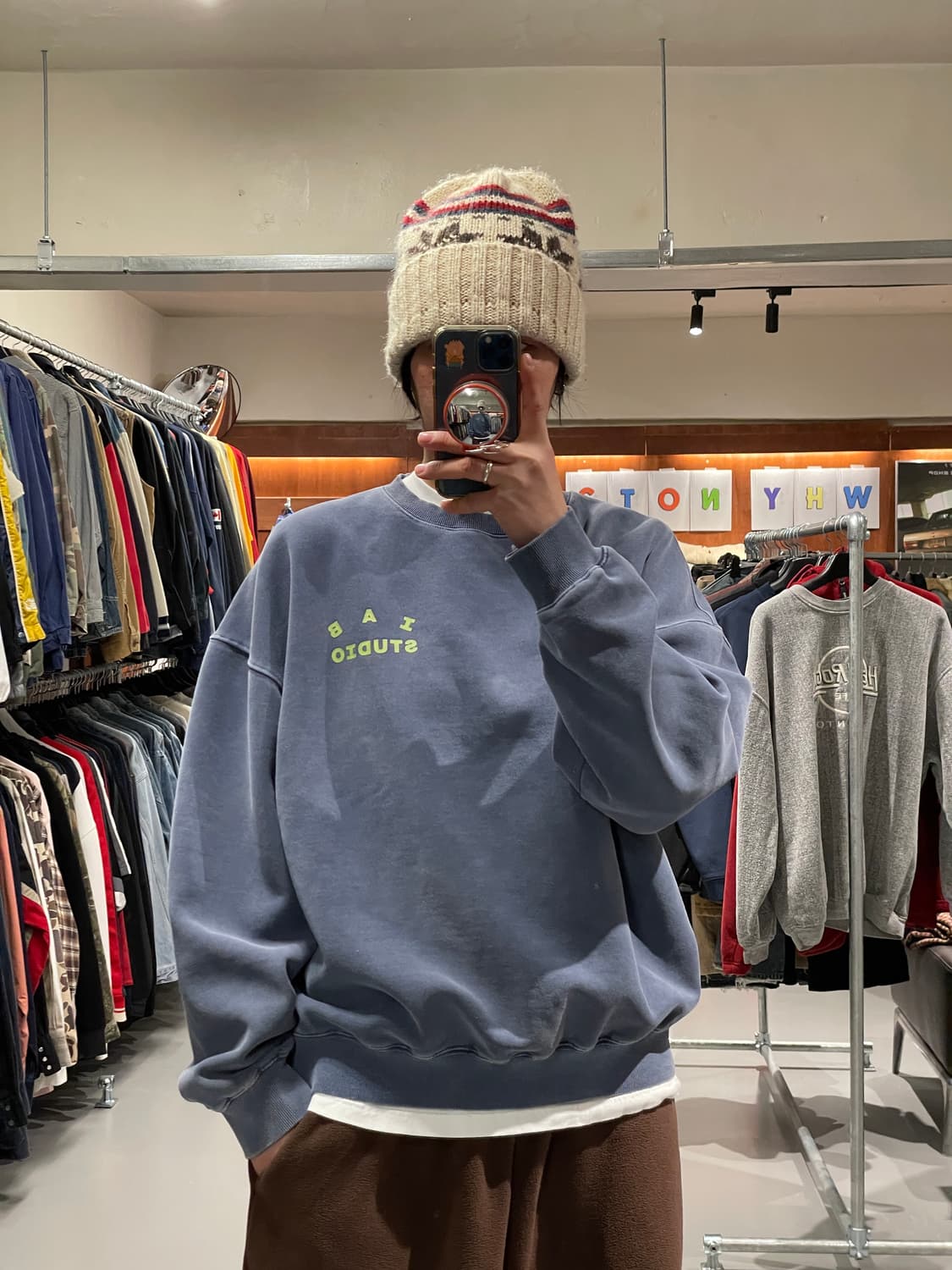 아이앱 스튜디오 맨투맨 상품이미지1