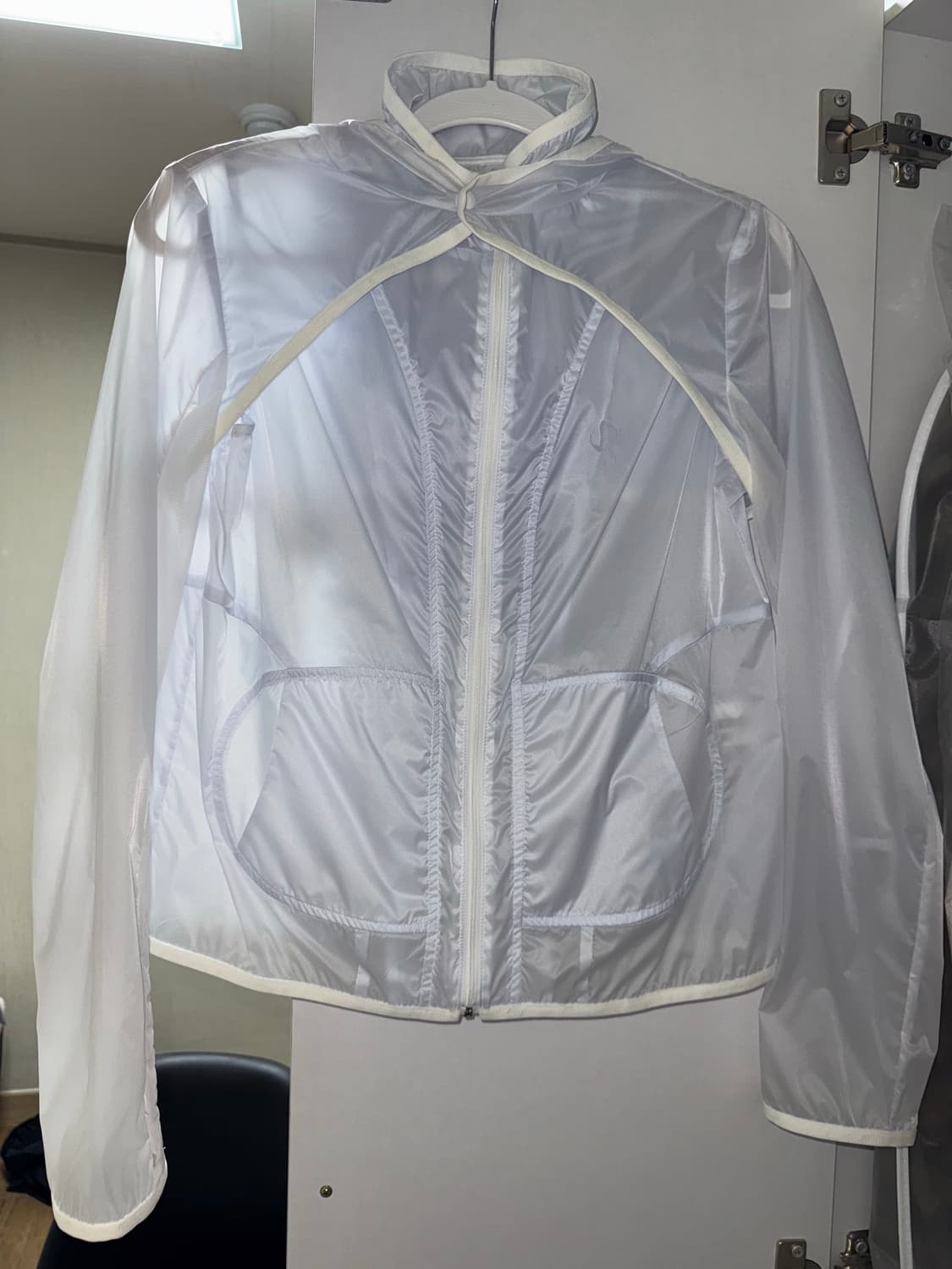 Ojos - 2-Way Allotherm Light Windshell 상품이미지1