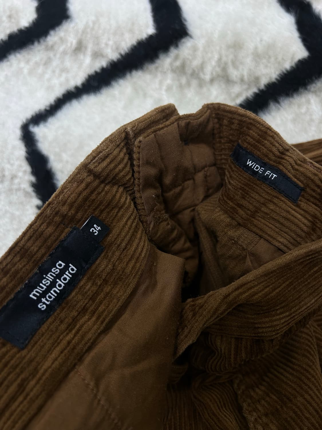 [34]무신사스탠다드 코듀로이 와이드핏 팬츠/짙은브라운 상품이미지4